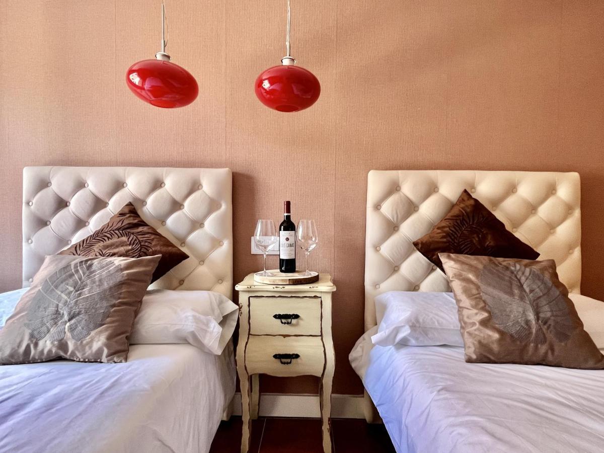 Hostal Nomadas By Gloove Вияба де ла Сиера Екстериор снимка
