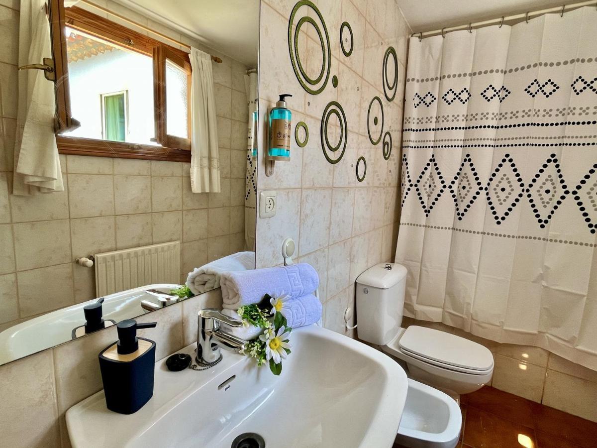 Hostal Nomadas By Gloove Вияба де ла Сиера Екстериор снимка