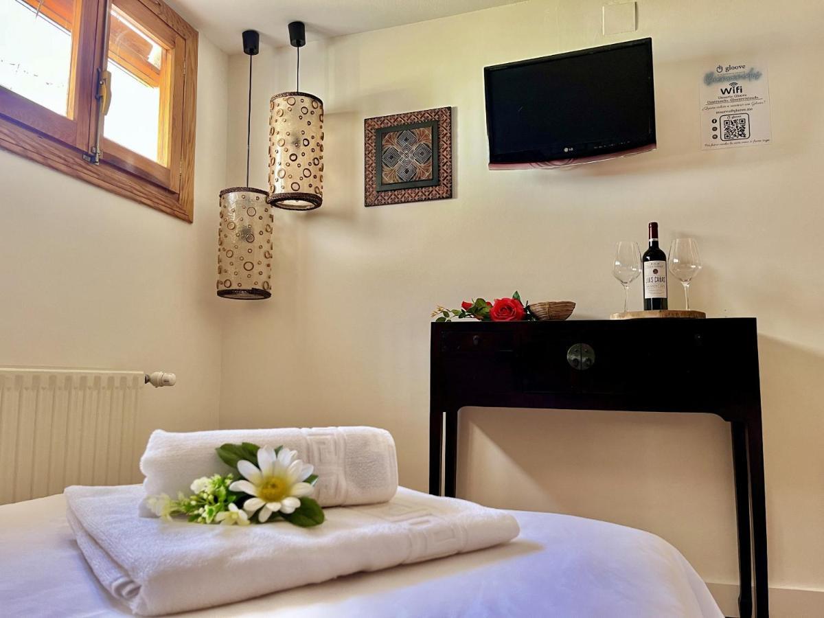 Hostal Nomadas By Gloove Вияба де ла Сиера Екстериор снимка