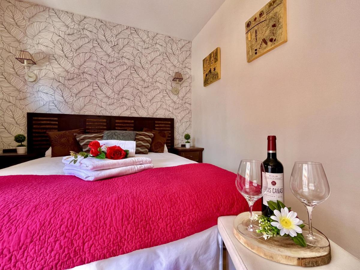 Hostal Nomadas By Gloove Вияба де ла Сиера Екстериор снимка