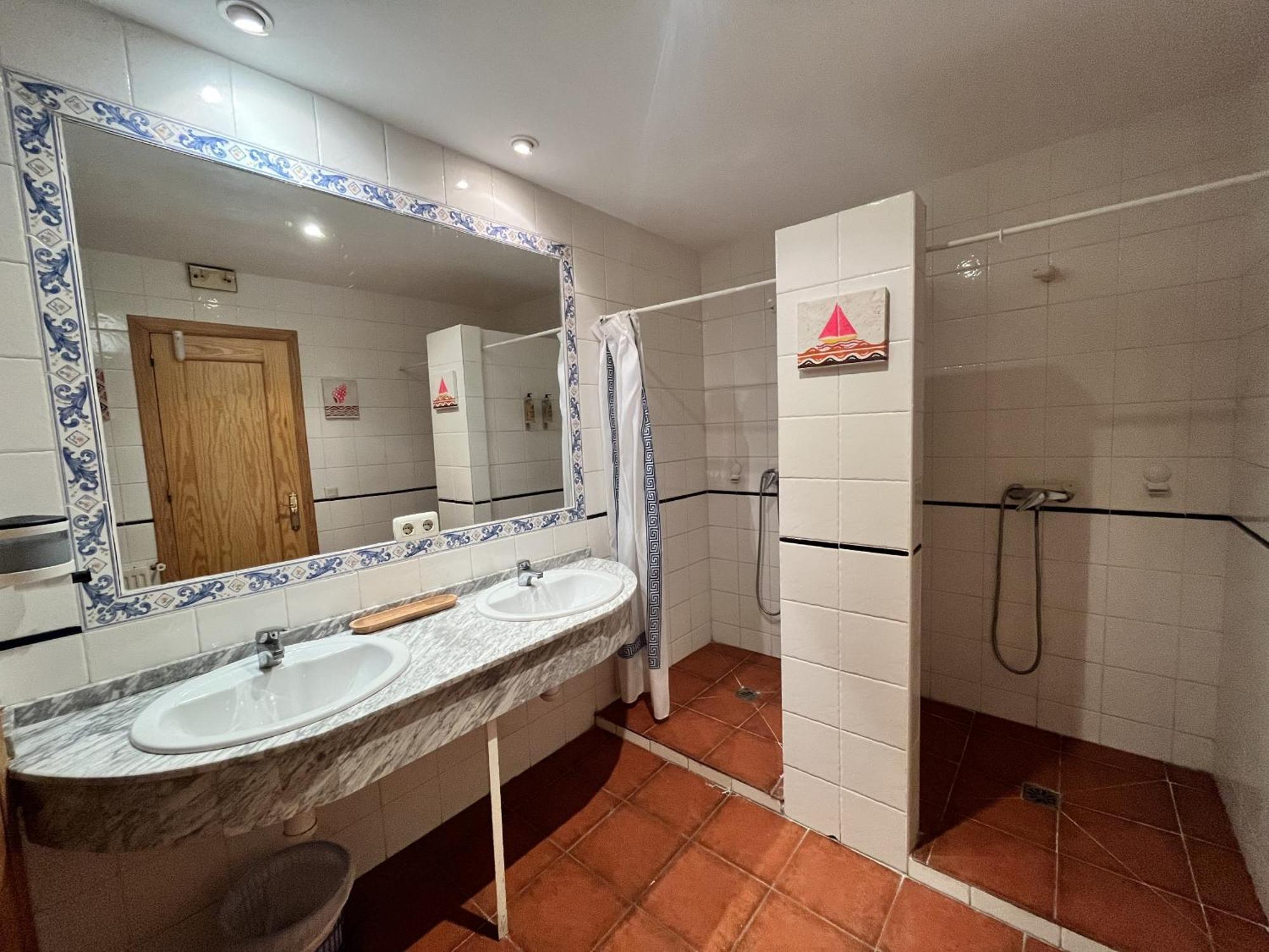Hostal Nomadas By Gloove Вияба де ла Сиера Екстериор снимка