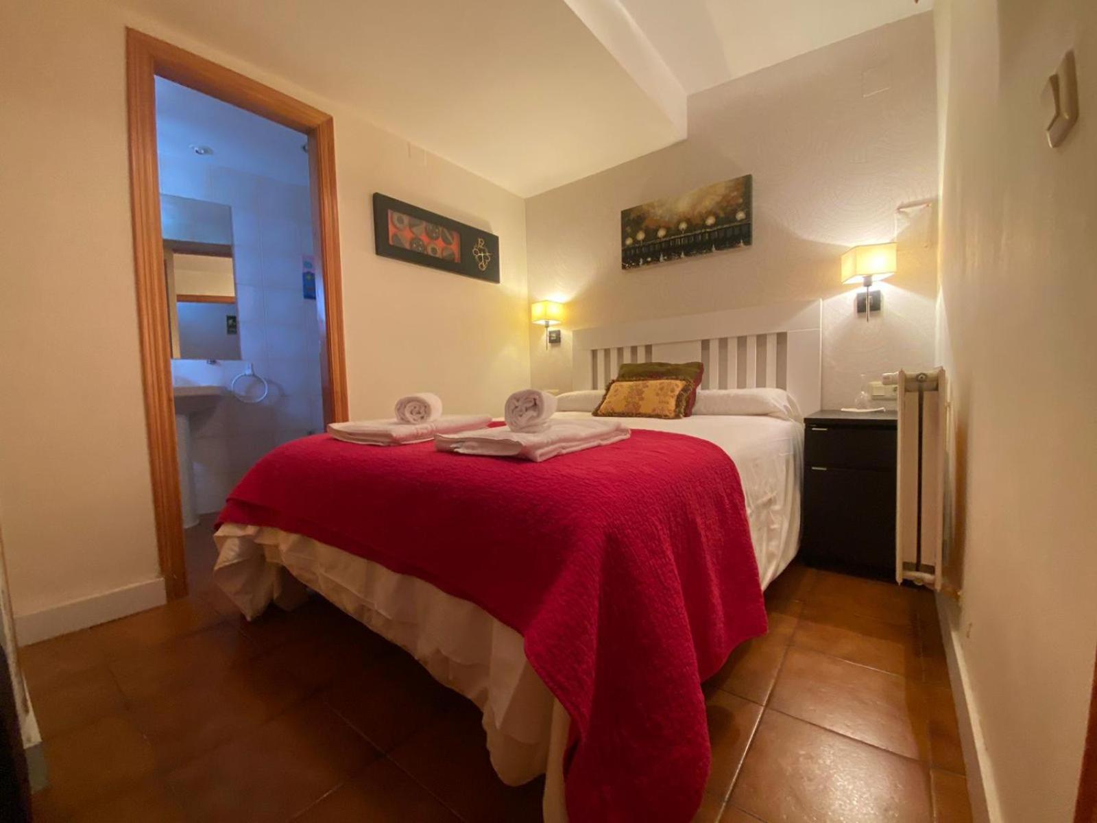 Hostal Nomadas By Gloove Вияба де ла Сиера Екстериор снимка